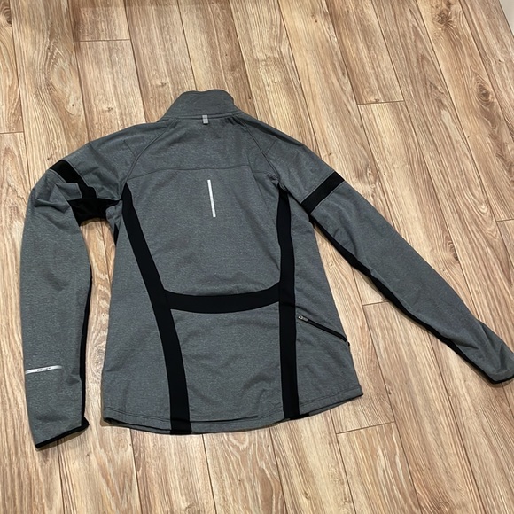 Nike jacket - Picture 2 of 8